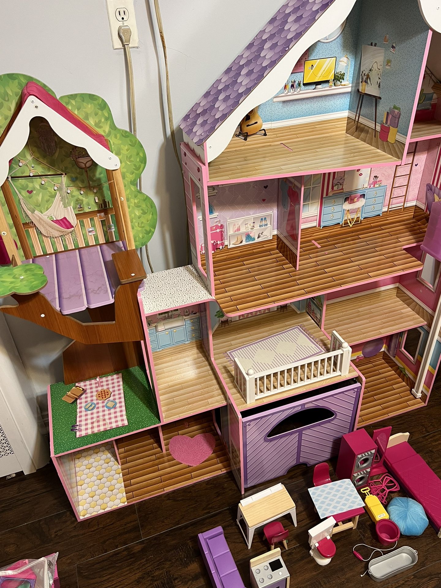 KidKraft Treehouse Retreat Mansion Dollhouse Castle