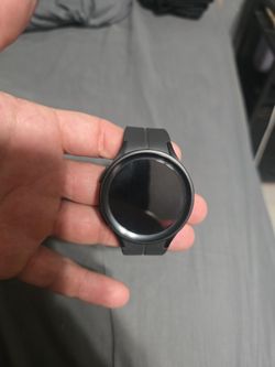Samsung Galaxy Watch 5 LTE and Bluetooth