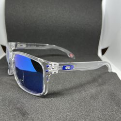 Oakley Holbrook Sunglasses- polarized 