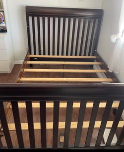 Wooden Bed Frame Queen size