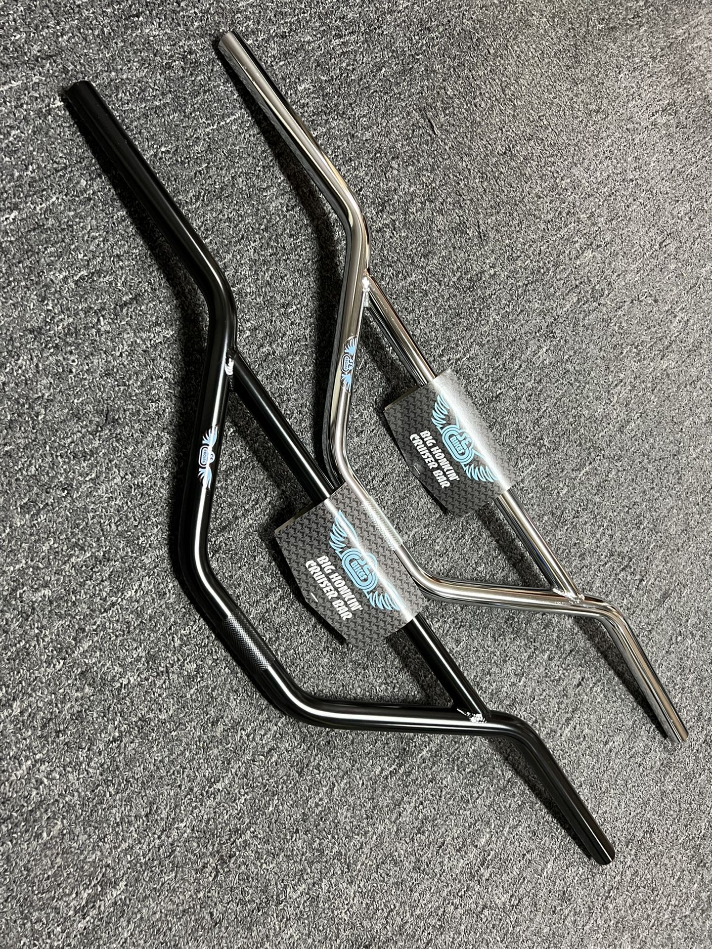 SE Bikes Big Honkin Cruiser Bar 22.2mm Clamp 29.1in 6.7in Rise Blk Chromoly