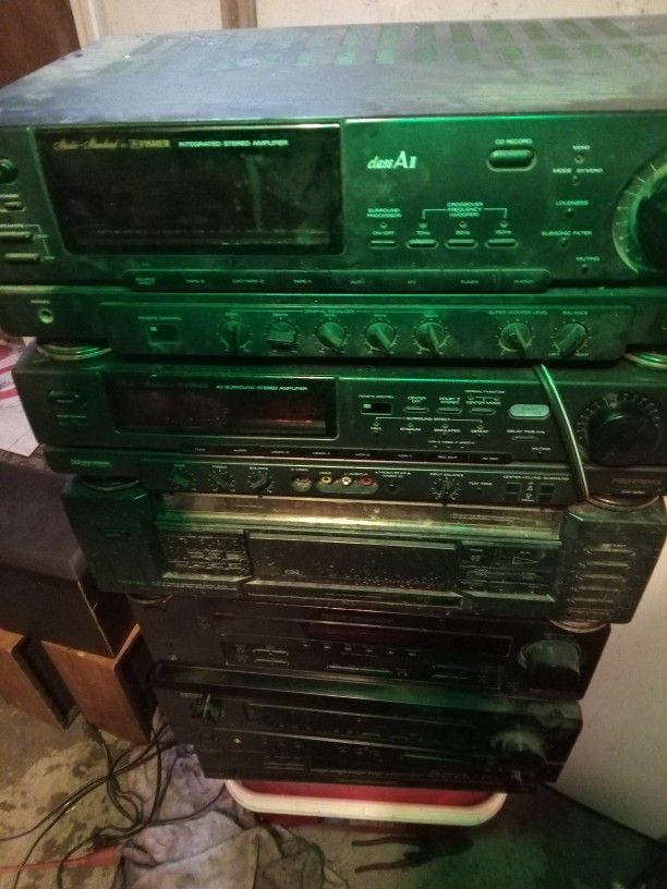 Old School Stereo And CD Changer
