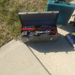 Craftsman https://offerup.com/redirect/?o=TWlzYy50b29scw== And Ratches Sockets