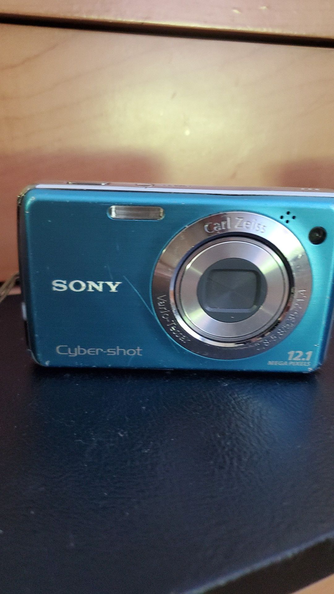 Sony camera w charger and case