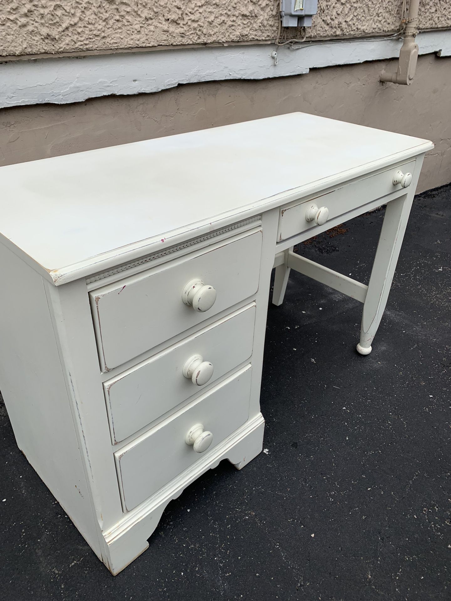 Vanity / desk / 4 Drawers – White by Lexington $$$ 
