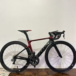 SpeedX Leopard Pro Di2 | Carbon | XS / 48CM | Road Bike