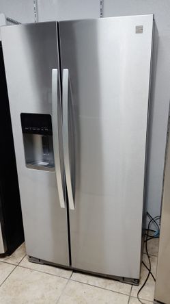 Kenmore Refrigerator Works Great 