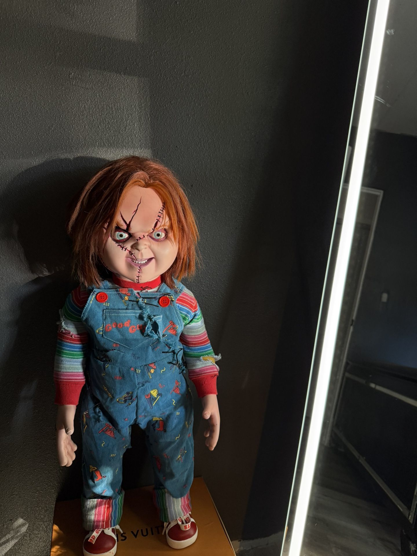 Trick or Treat Studio Chucky Doll