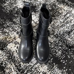 Black ankle boots