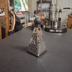 Stainless Steel 4 Sided Grater & Zester 5"H