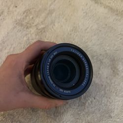 Fujifilm XF 55-200mm f/3.5-4.8 R LM OIS Zoom Lens – Like New / Excellent Condition
