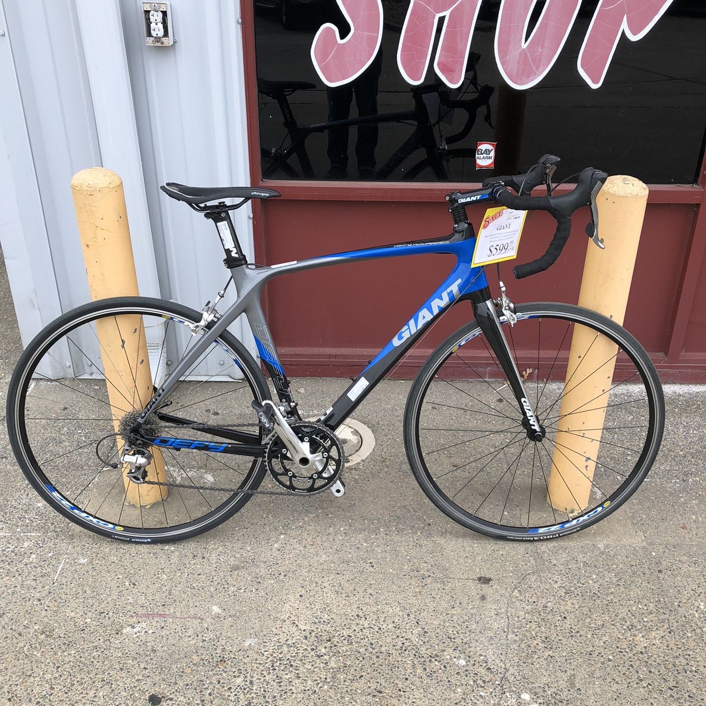 96091 Giant Defy Advanced Road Bike 2009 20 Speed Advanced