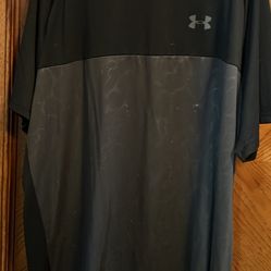 Size 2x Under Armor Shirt