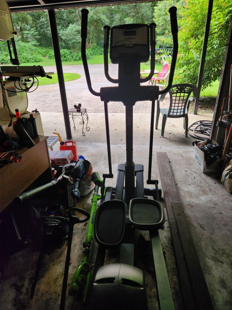 Free Elliptical By Nordic Track