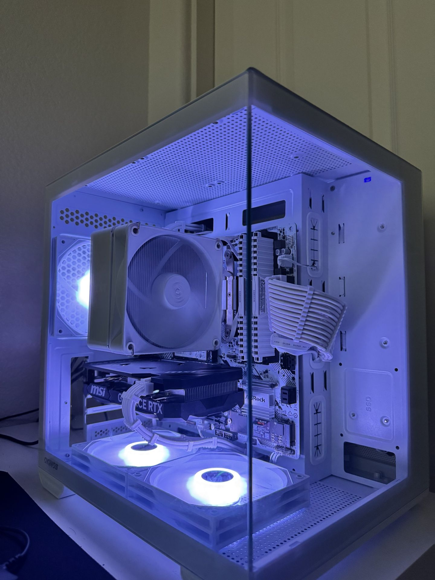 RTX 4060 + Ryzen 5 Gaming Pc