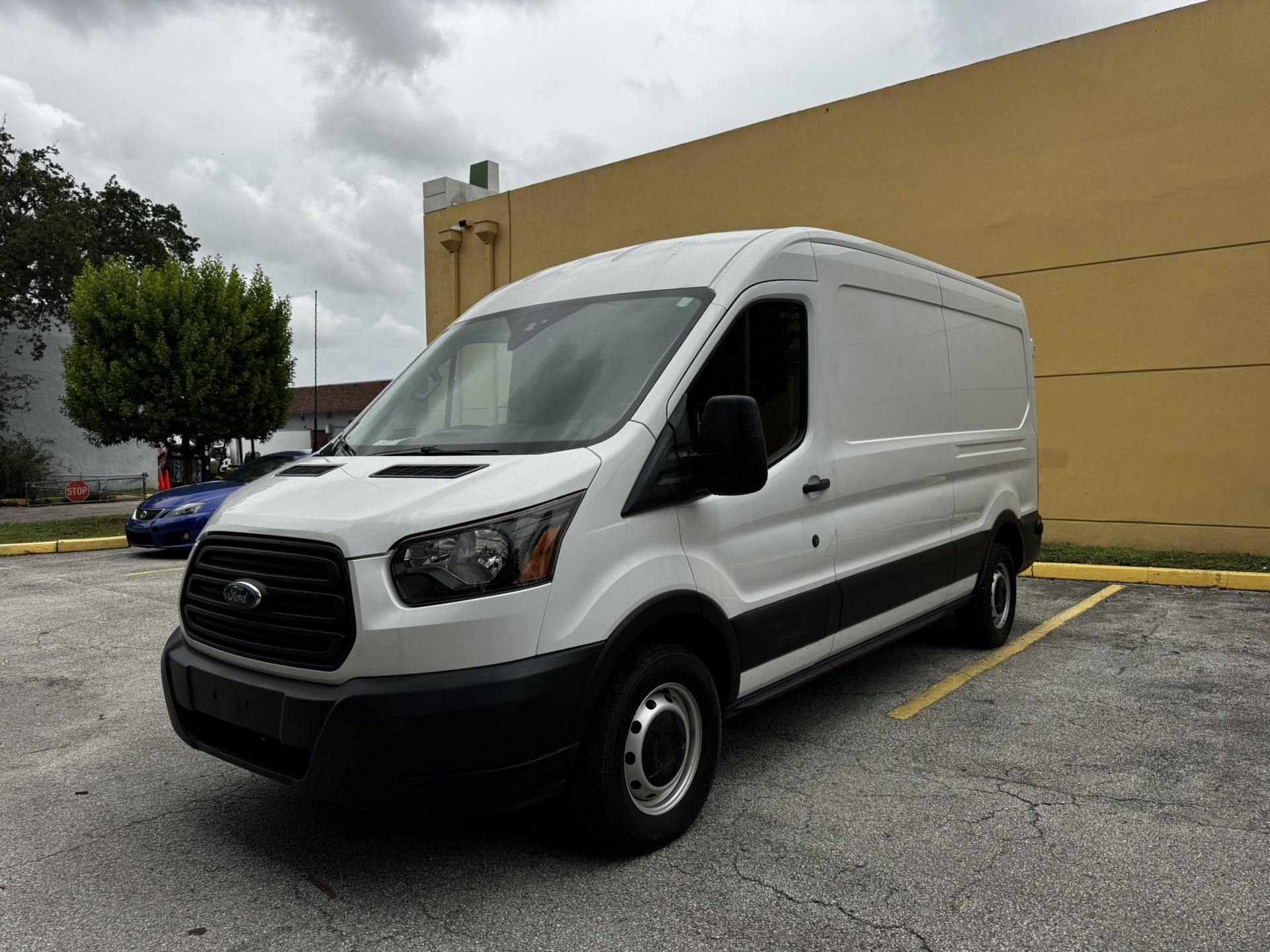 2019 Ford Transit-250