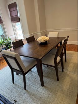 Tariel 7-Piece Solid Wood Dining set - Seats 6