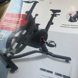 Echelon indoor Bike 