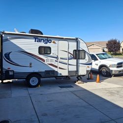 2015 Pacific Coachworks Tango Ultra-lite travel trailer
