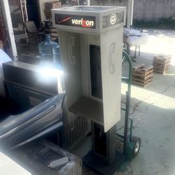 Verizon Payphone Pedastal Booth 