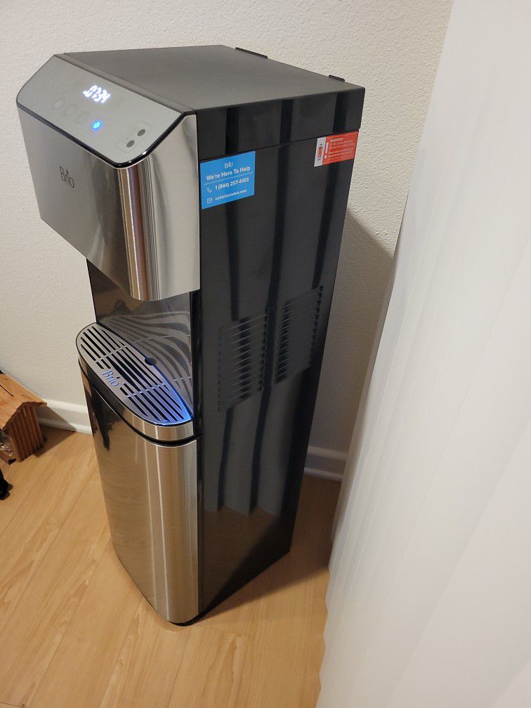 Moderna Touch-Less Bottom Load Water Cooler With OZONE Self Cleaning 