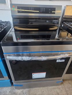Frigidaire Gallery 30-in 4 Burners 5.3-cu ft Air Fry Convection Induction Range
$1,199.00 • Lowe's