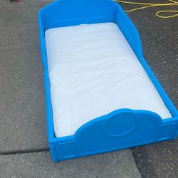 Blue Toddler Bed With Crib Matress