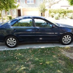 2004 TOYOTA CAMRY XLE FULLY RUNS GREAT GAS SAVER 1-OWNER