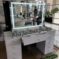 Impressions Vanity With Bluetooth Mirror Brand New