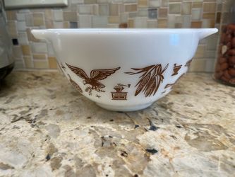 Pyrex Mixing Bowl