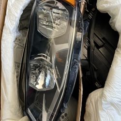 2 Headlamps Assembly Volkswagen OEM PART