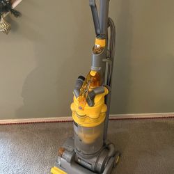 Dyson Vacuum 