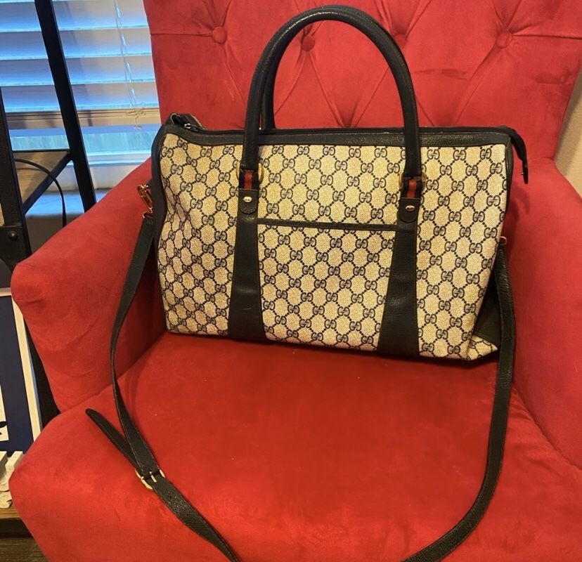 Gucci duffel bag