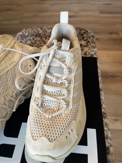 ✨🤎 Women’s Merrell Sneakers 6.5 ✨🤎