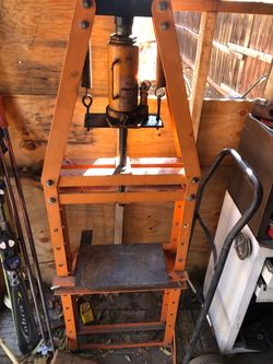 Hydraulic press