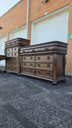 Vintage Thomasville T.S. Berry Bedroom Set – Beautiful Solid, Heavy Furniture