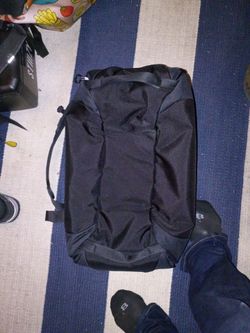 Lululemon duffel bag/backpack