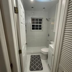 Full Shower Bathroom 