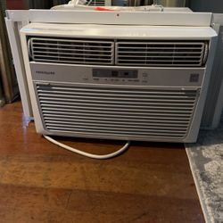 Electrolux Window AC Unit