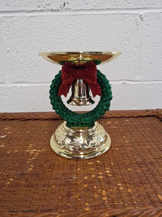 Bath & Body Works Holiday Wreath Pedestal 3 Wick Candle Holder NWT