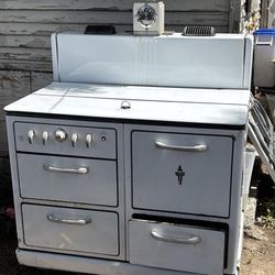 VINTAGE Wedgewood Stove