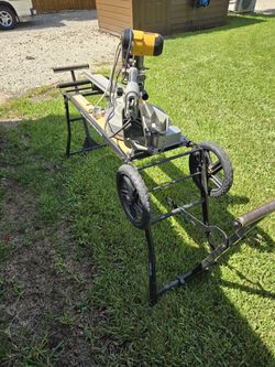 DeWalt 12” Double Bevel Sliding compound miter saw with Delta stand