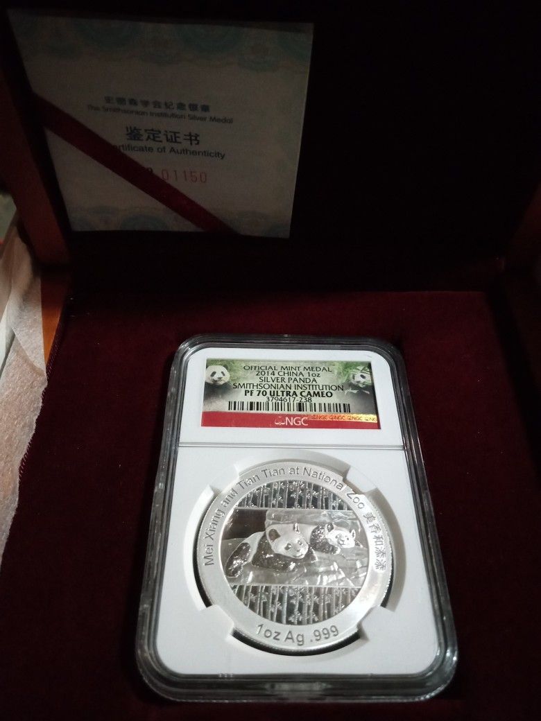 2014 China 1oz Silver Panda - Smithsonian Institution PF 70 Ultra Cameo Silver Medal