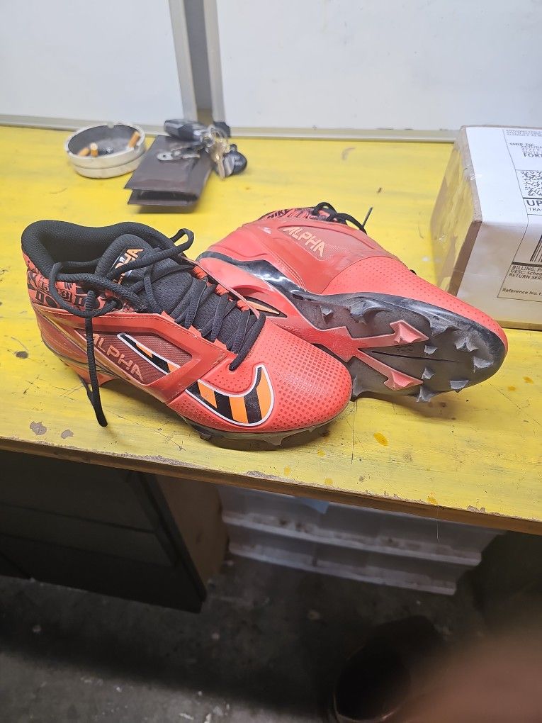 High-end Nike Alpha Football Cleats
