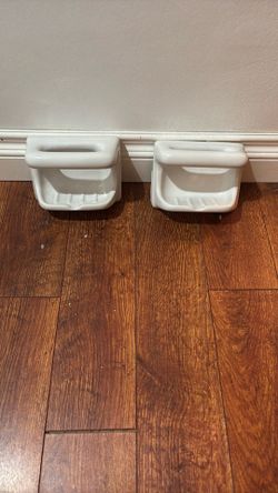 2 Ceramic Wall Soap Dishes