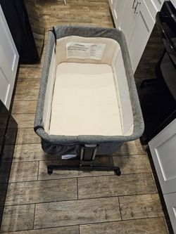 Mika Micky Baby Bassinet