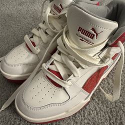 New Boys 5.5 Puma Sneakers 
