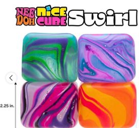 NEE DOGH cube/ gummy bear