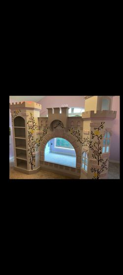 Castle Bed