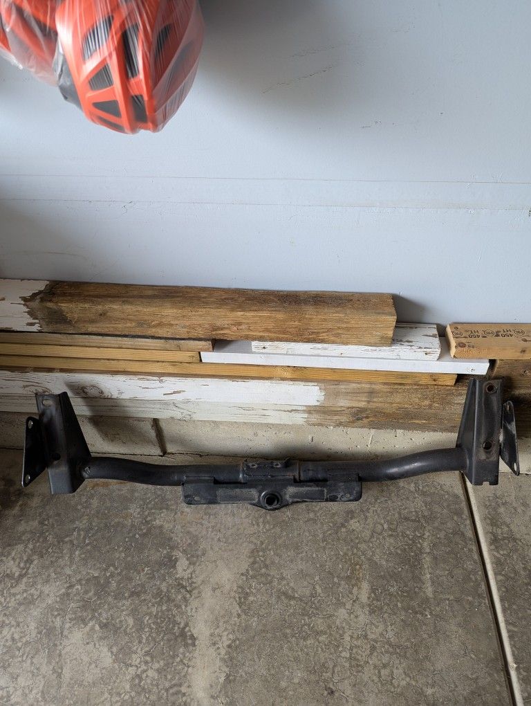 2020 Chevy Colorado Trailer Hitch Platform OEM
